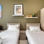 Apartment A Lovely 3 Bedroom, 3 Baths In The Centre Of By 360 Estates *
