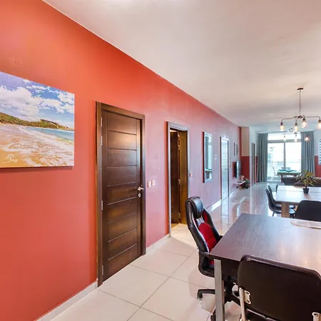 A Lovely 3 Bedroom, 3 Baths In The Centre Of By 360 Estates شقة Gzira