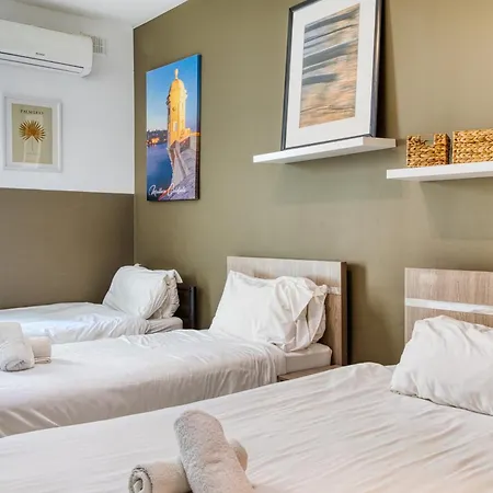 A Lovely 3 Bedroom, 3 Baths In The Centre Of By 360 Estates