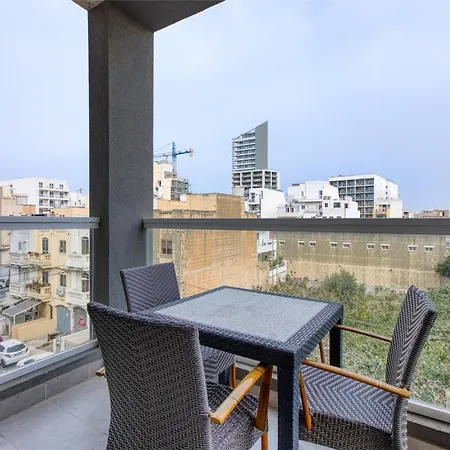 Apartament A Lovely 3 Bedroom, 3 Baths In The Centre Of By 360 Estates Gzira