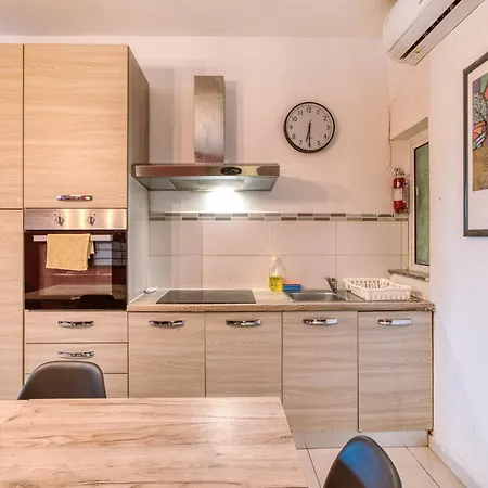 شقة A Lovely 3 Bedroom, 3 Baths In The Centre Of By 360 Estates Gzira